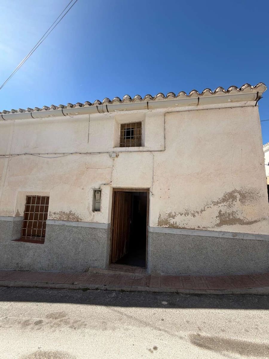 3 slaapkamer Huis te koop in Velez-Blanco - € 38.000 (Ref: 9861566)