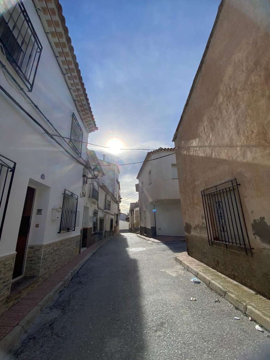 4 bedroom Townhouse for sale in Chirivel - € 90,000 (Ref: 9861567)