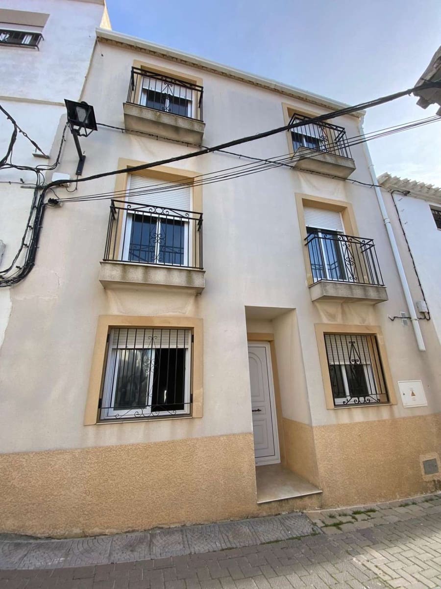 4 bedroom Townhouse for sale in Chirivel - € 90,000 (Ref: 9861567)