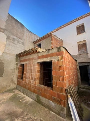 5 slaapkamer Huis te koop in Vélez-Rubio - € 75.000 (Ref: 9861568)
