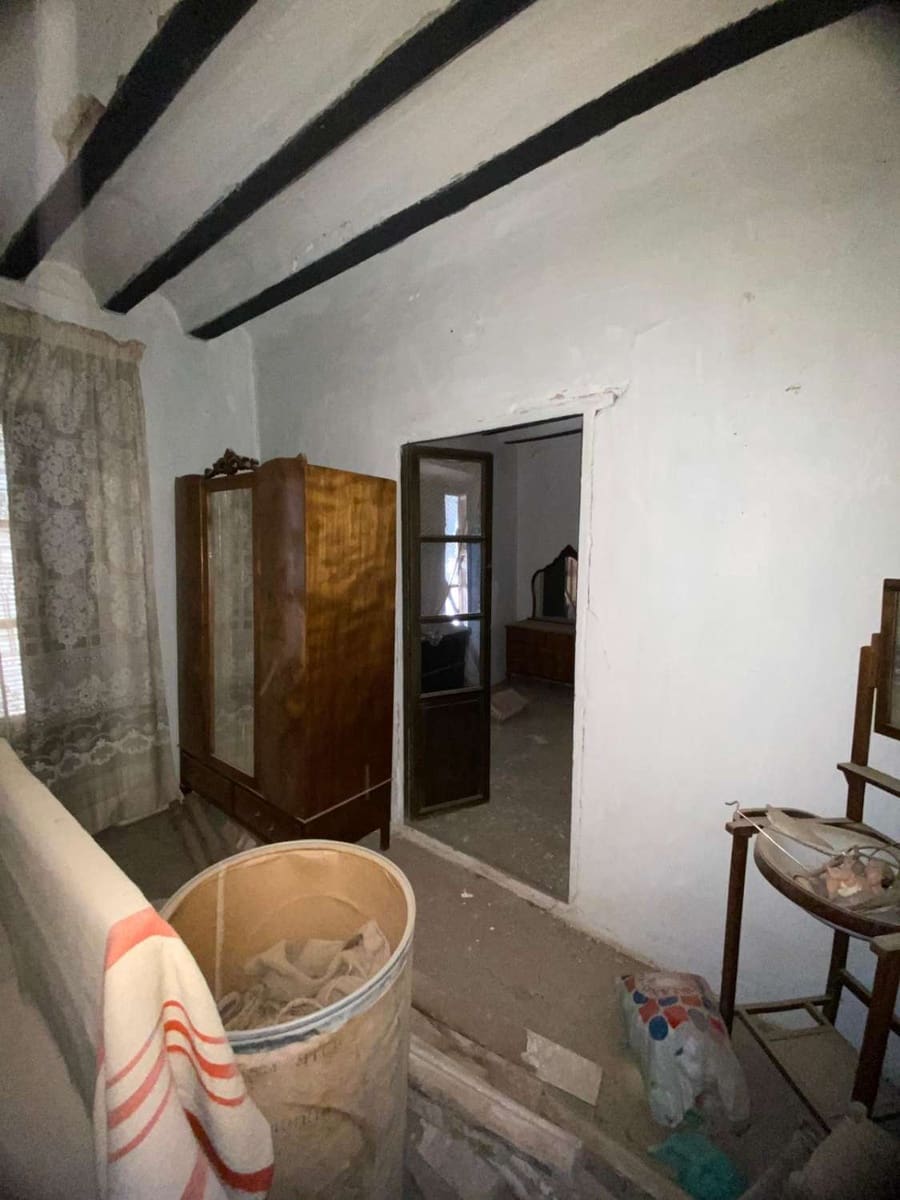 5 slaapkamer Huis te koop in Velez-Rubio - € 75.000 (Ref: 9861568)