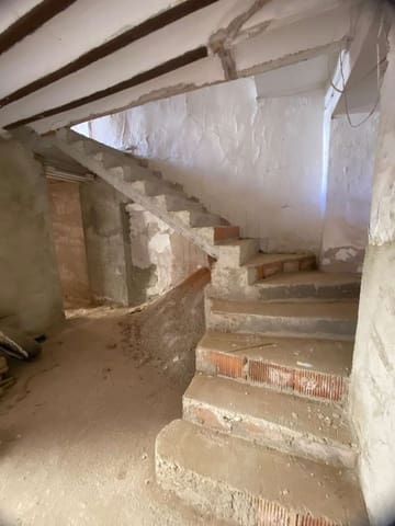 5 slaapkamer Huis te koop in Vélez-Rubio - € 75.000 (Ref: 9861568)
