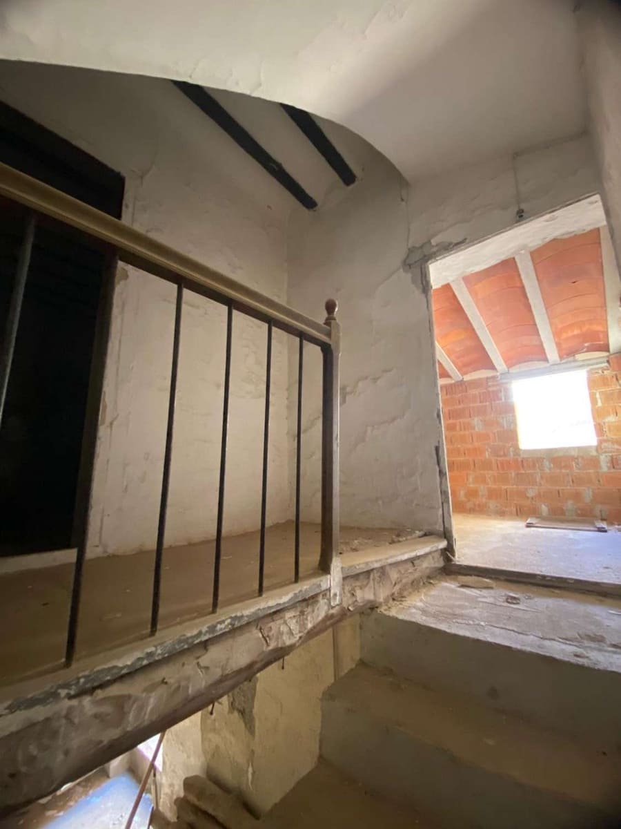 5 slaapkamer Huis te koop in Velez-Rubio - € 75.000 (Ref: 9861568)