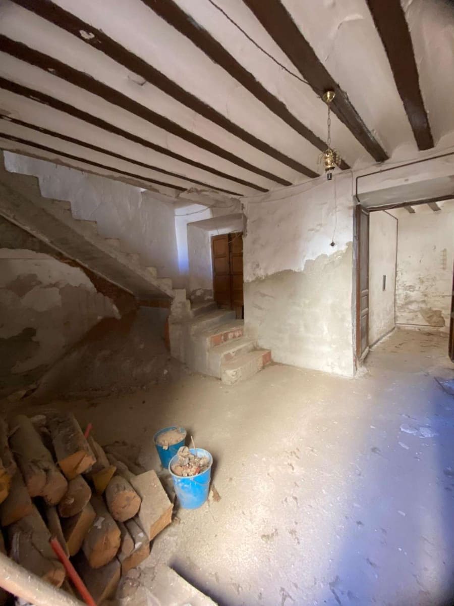 5 slaapkamer Huis te koop in Velez-Rubio - € 75.000 (Ref: 9861568)