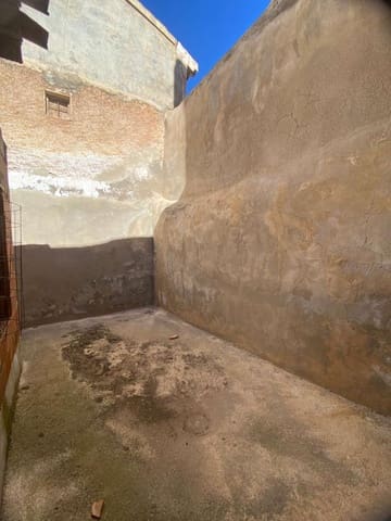 5 slaapkamer Huis te koop in Vélez-Rubio - € 75.000 (Ref: 9861568)