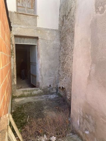 5 slaapkamer Huis te koop in Vélez-Rubio - € 75.000 (Ref: 9861568)