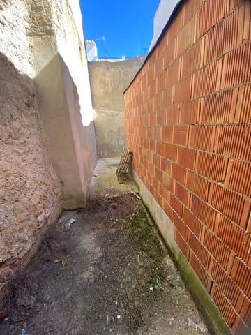 5 slaapkamer Huis te koop in Vélez-Rubio - € 75.000 (Ref: 9861568)