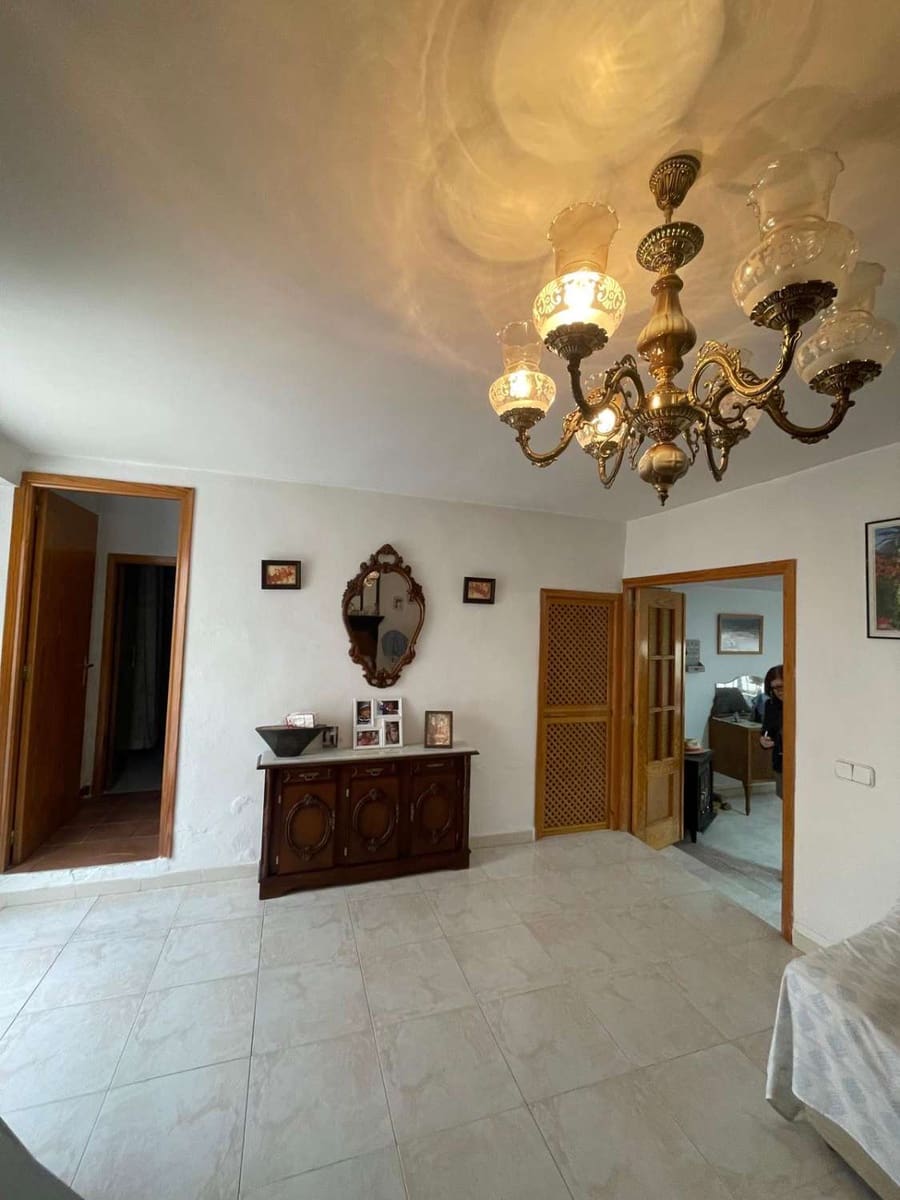5 bedroom Townhouse for sale in Velez-Blanco - € 105,000 (Ref: 9861570)