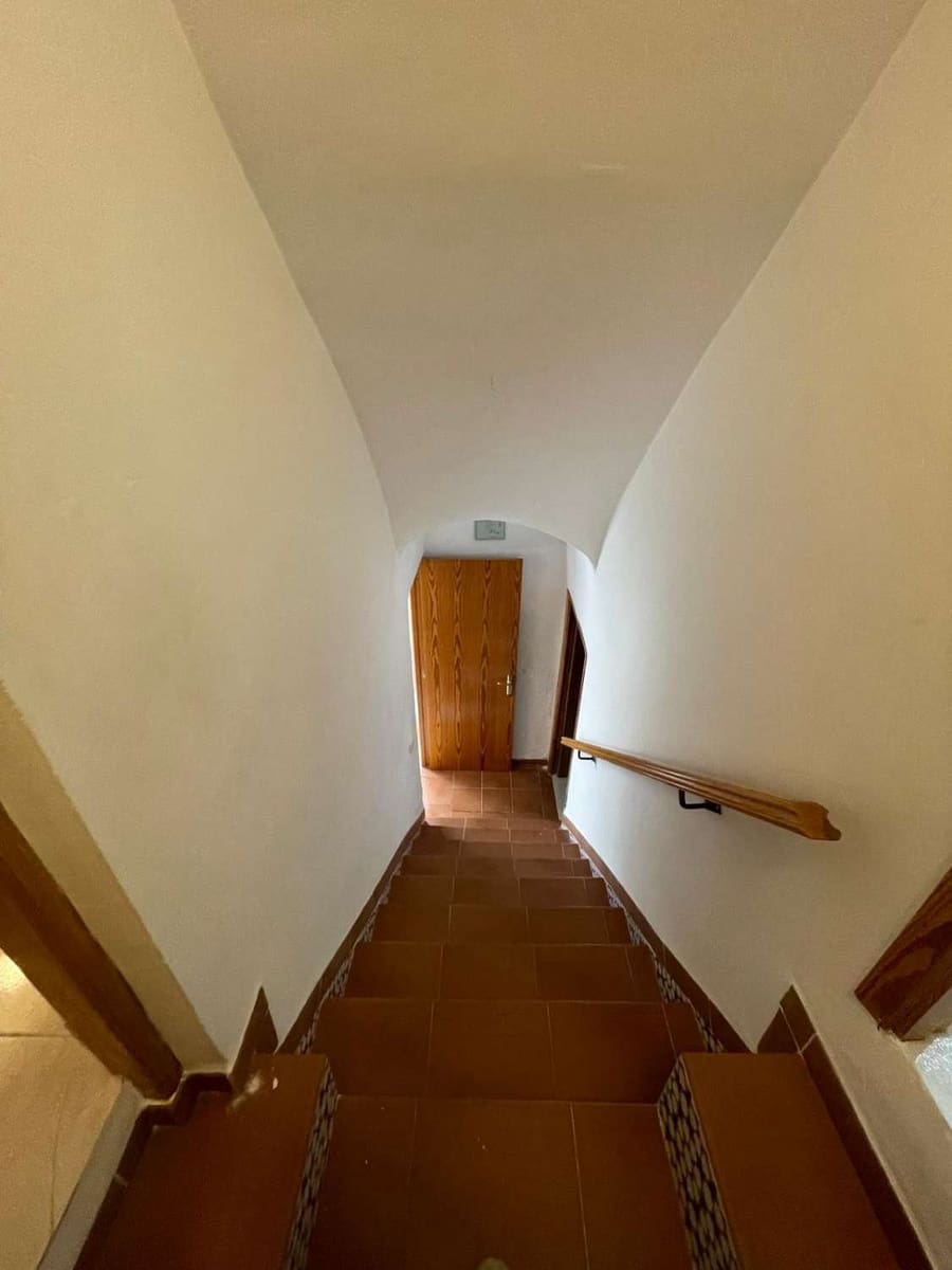 5 bedroom Townhouse for sale in Velez-Blanco - € 105,000 (Ref: 9861570)
