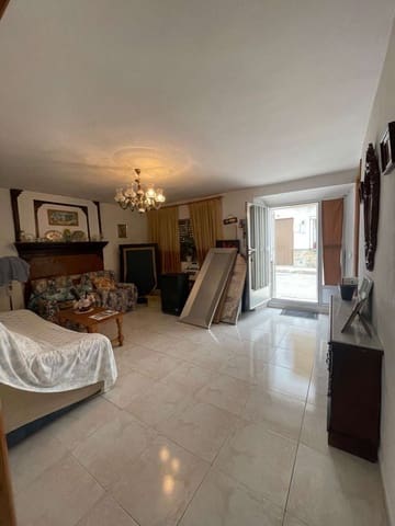 5 bedroom Townhouse for sale in Vélez-Blanco - € 105,000 (Ref: 9861570)