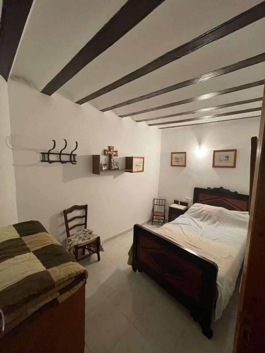 5 bedroom Townhouse for sale in Velez-Blanco - € 105,000 (Ref: 9861570)