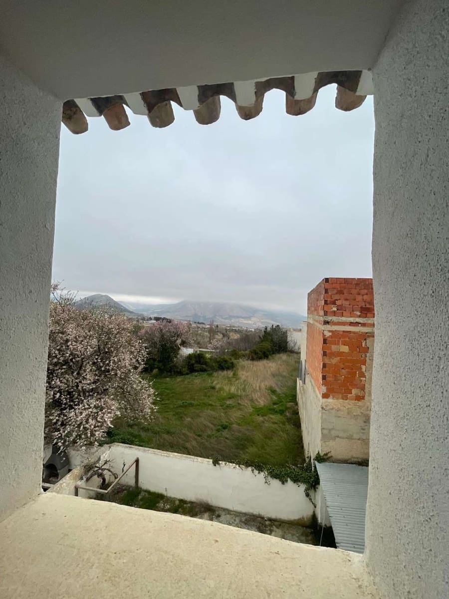5 bedroom Townhouse for sale in Velez-Blanco - € 105,000 (Ref: 9861570)