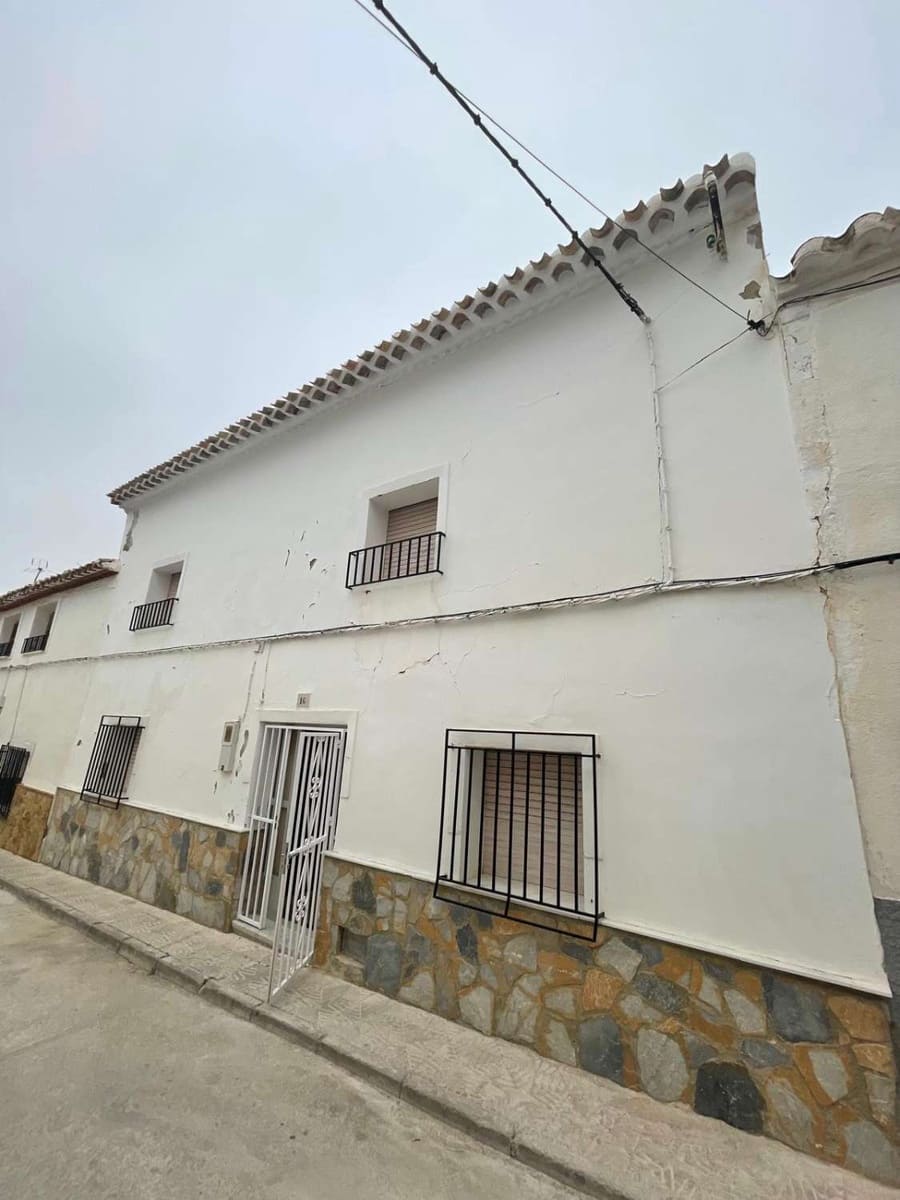 5 bedroom Townhouse for sale in Velez-Blanco - € 105,000 (Ref: 9861570)