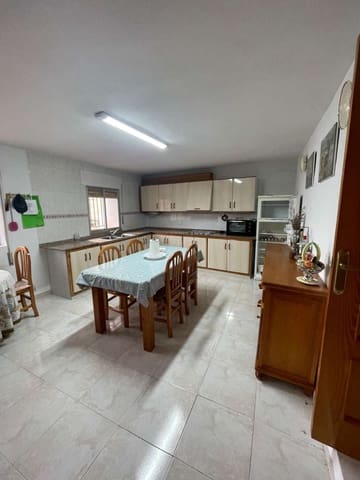5 bedroom Townhouse for sale in Vélez-Blanco - € 105,000 (Ref: 9861570)
