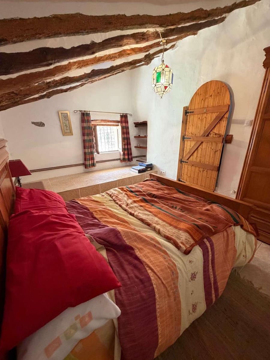 3 soverom Hus til salgs i Oria - € 130 000 (Ref: 9871646)