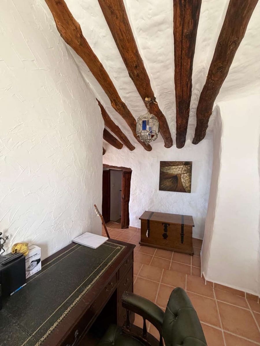 3 soverom Hus til salgs i Oria - € 130 000 (Ref: 9871646)