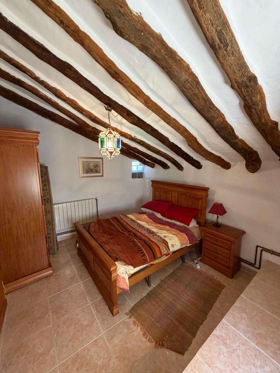 3 soverom Hus til salgs i Oria - € 130 000 (Ref: 9871646)