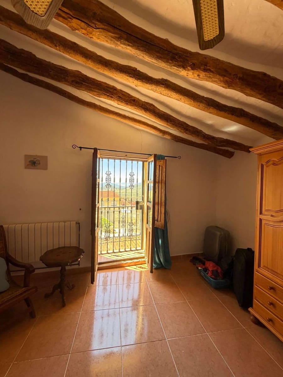 3 soverom Hus til salgs i Oria - € 130 000 (Ref: 9871646)