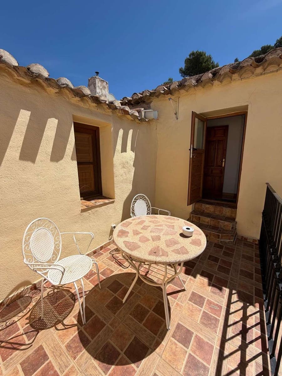 3 soverom Hus til salgs i Oria - € 130 000 (Ref: 9871646)