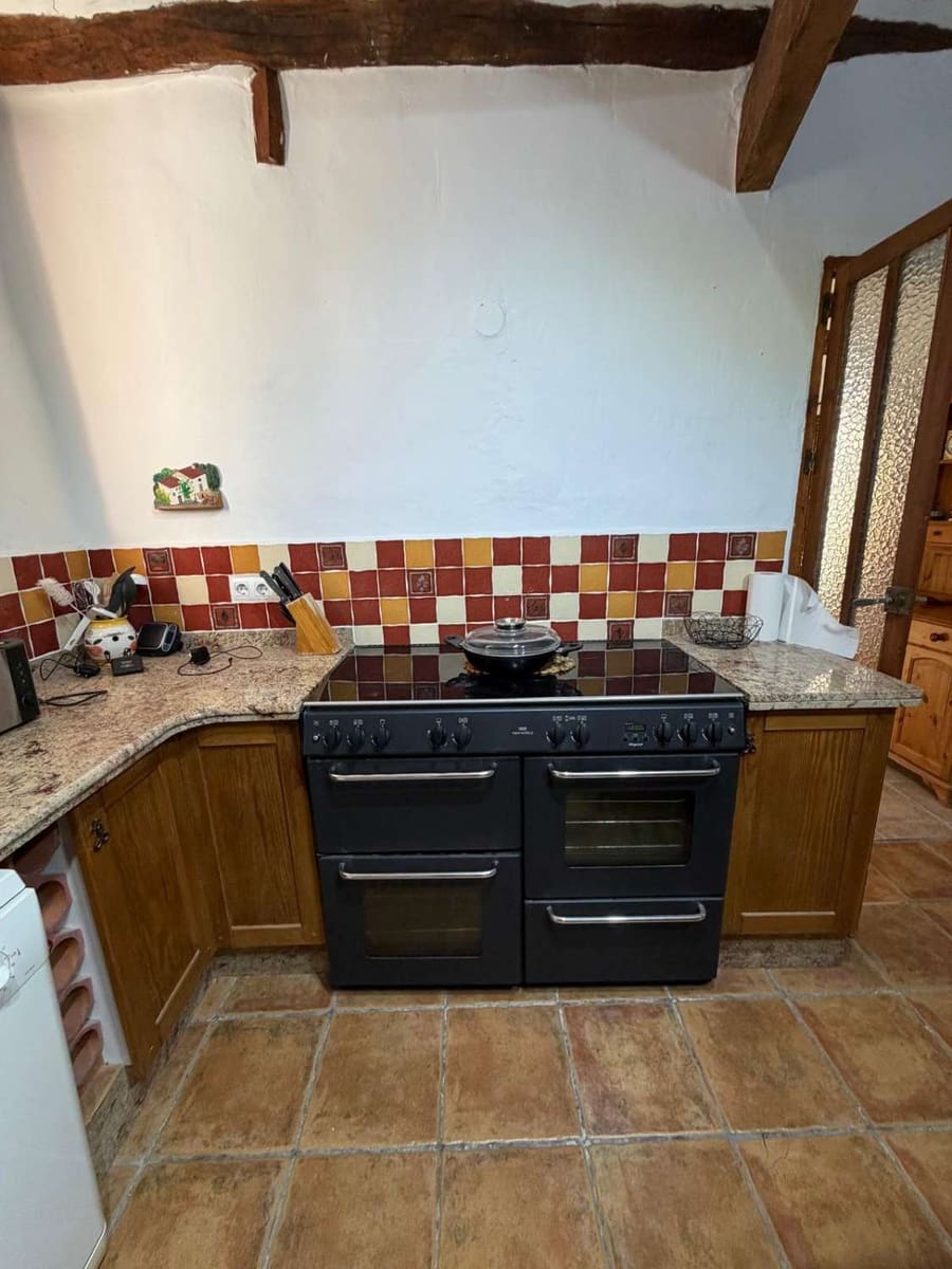 3 soverom Hus til salgs i Oria - € 130 000 (Ref: 9871646)