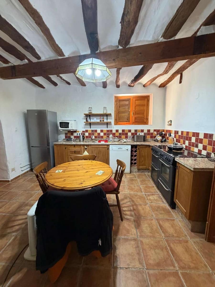 3 soverom Hus til salgs i Oria - € 130 000 (Ref: 9871646)