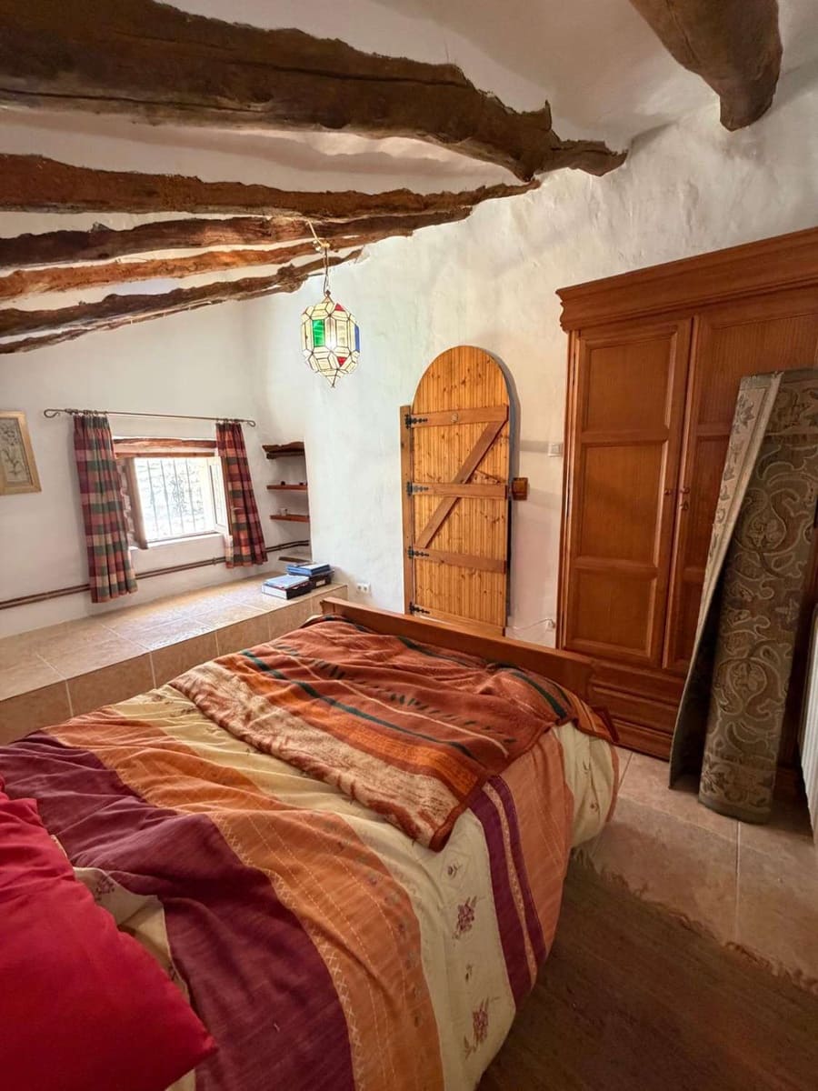 3 soverom Hus til salgs i Oria - € 130 000 (Ref: 9871646)
