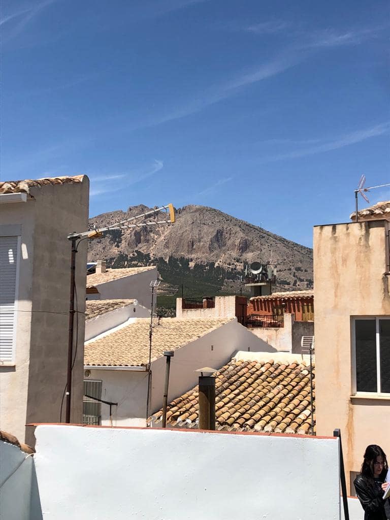 4 bedroom Terraced Villa for rent in Velez-Rubio - € 500 (Ref: 9926802)