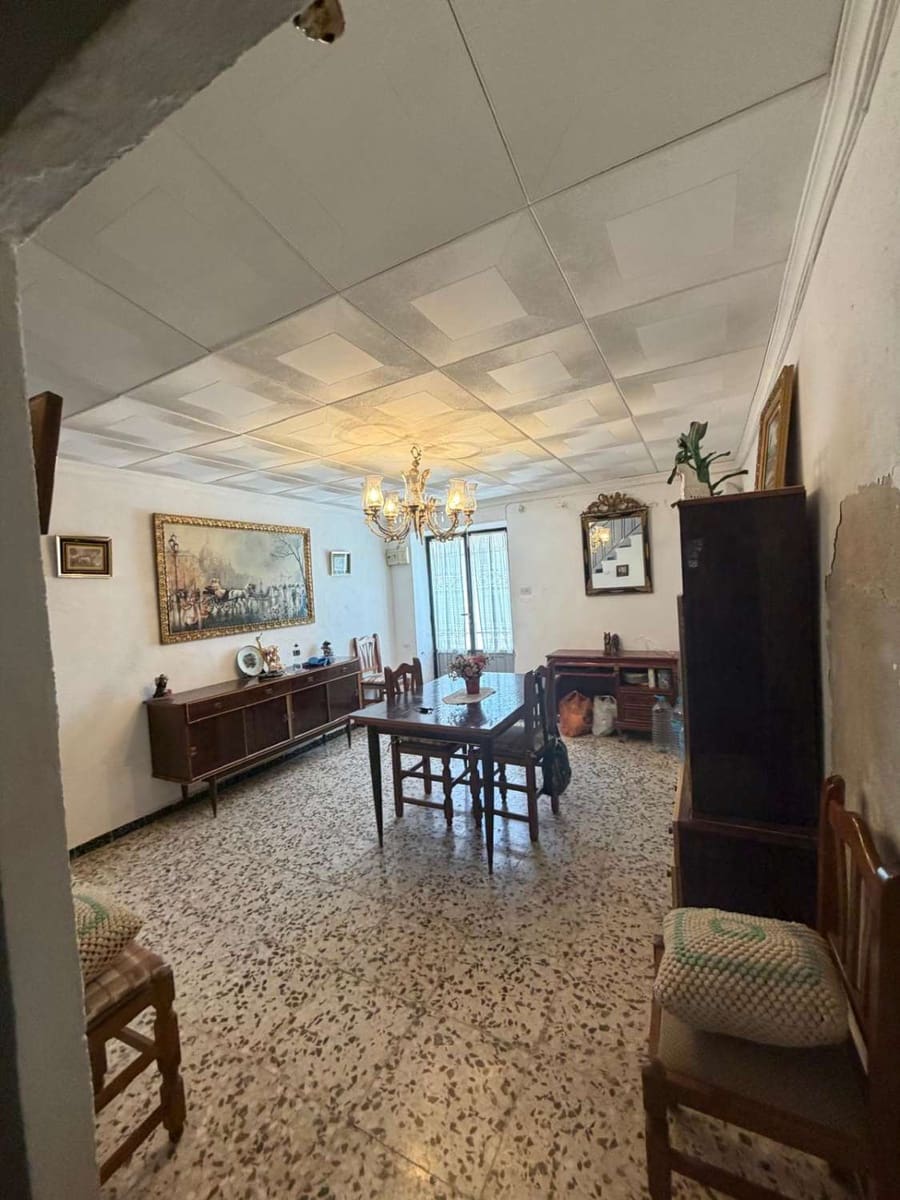 5 bedroom Terraced Villa for sale in Maria - € 60,000 (Ref: 9926803)