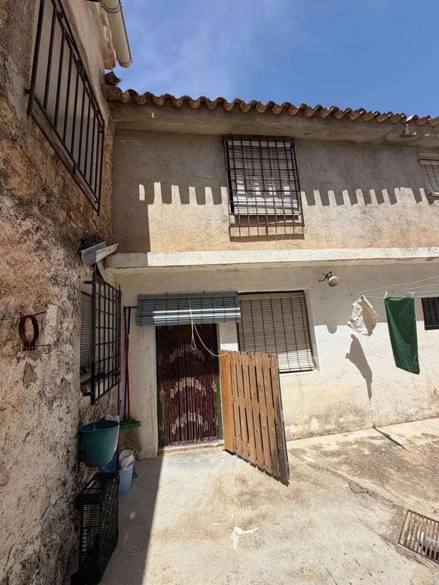5 bedroom Terraced Villa for sale in Maria - € 60,000 (Ref: 9926803)