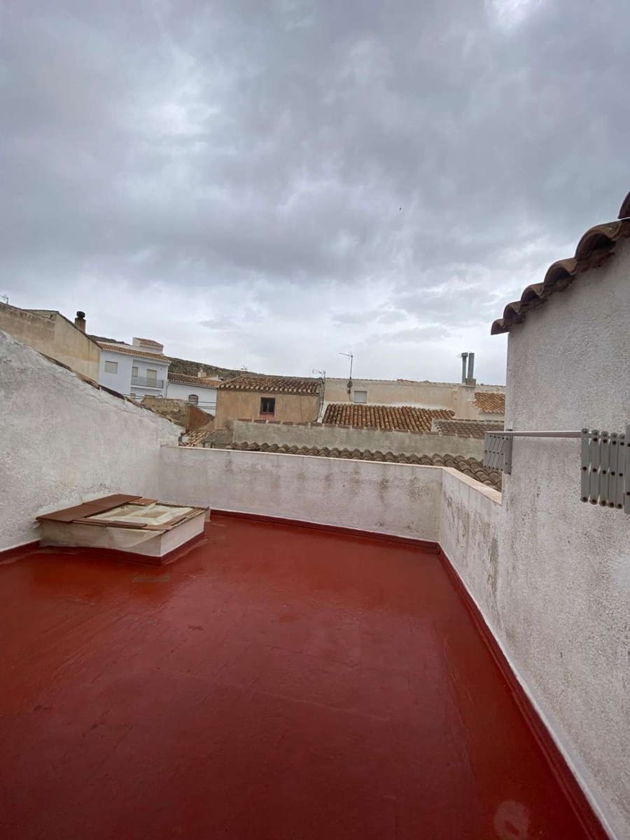 4 bedroom Apartment for sale in Velez-Blanco - € 110,000 (Ref: 9926804)