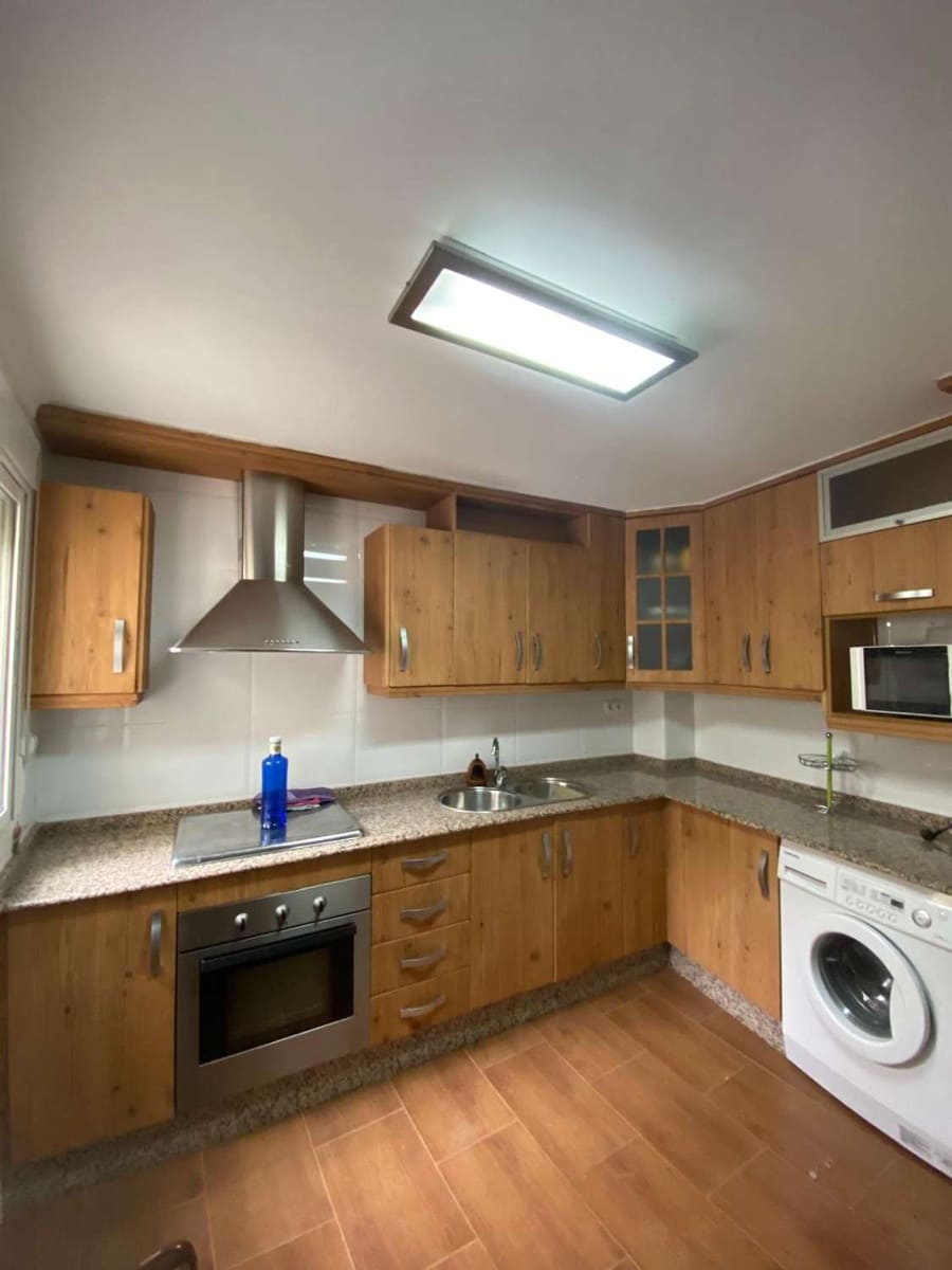 4 bedroom Apartment for sale in Velez-Blanco - € 110,000 (Ref: 9926804)