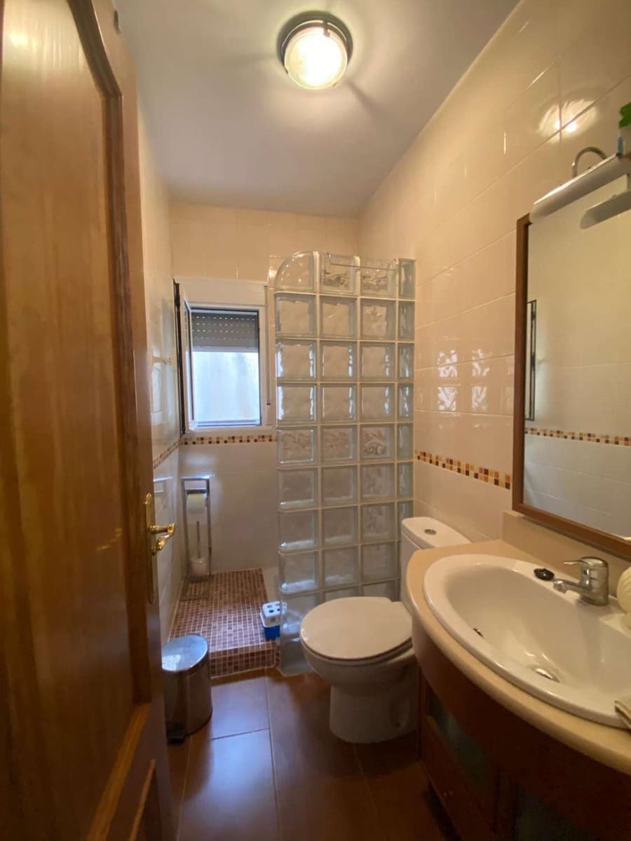 4 bedroom Apartment for sale in Velez-Blanco - € 110,000 (Ref: 9926804)