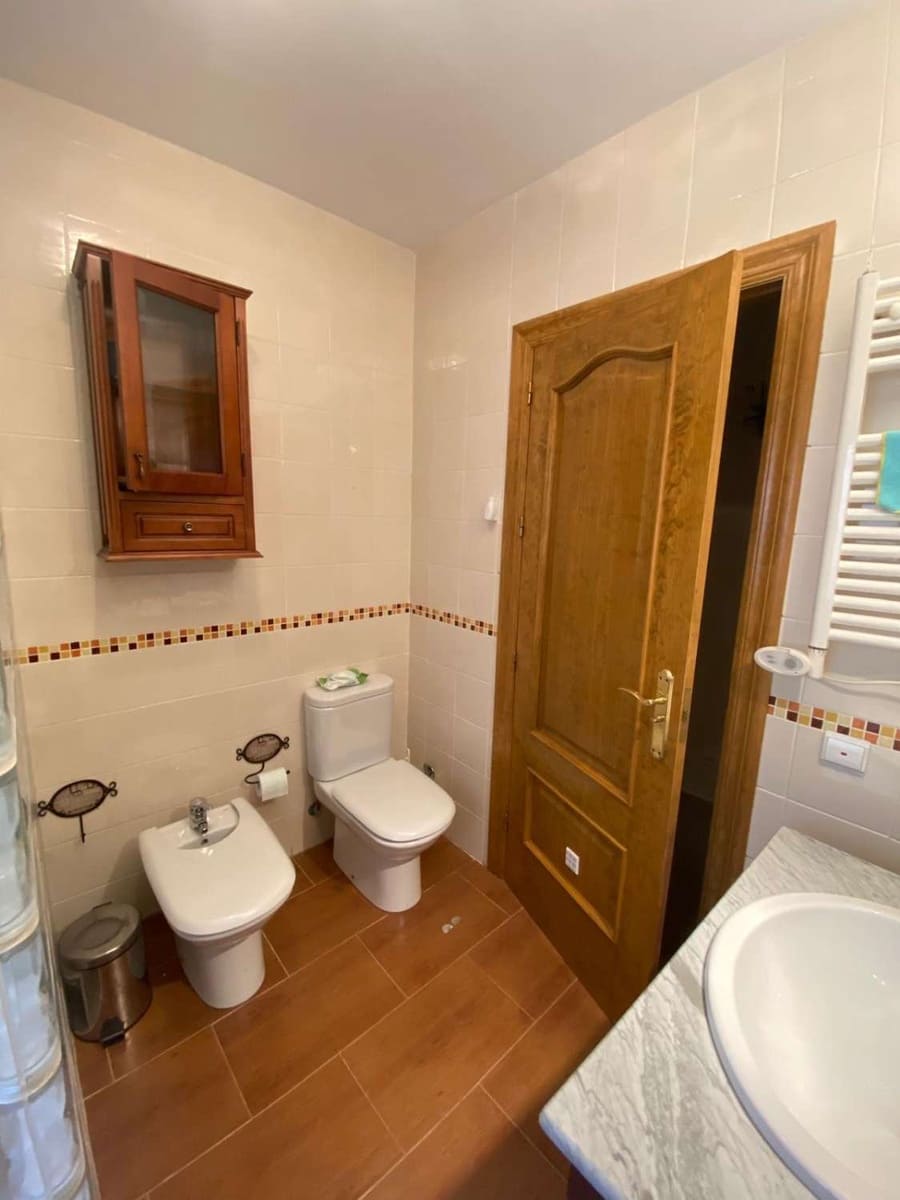 4 bedroom Apartment for sale in Velez-Blanco - € 110,000 (Ref: 9926804)