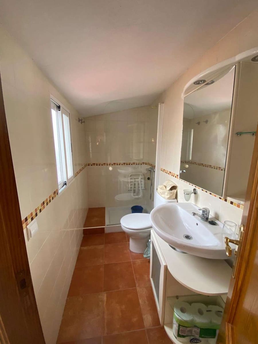 4 bedroom Apartment for sale in Velez-Blanco - € 110,000 (Ref: 9926804)