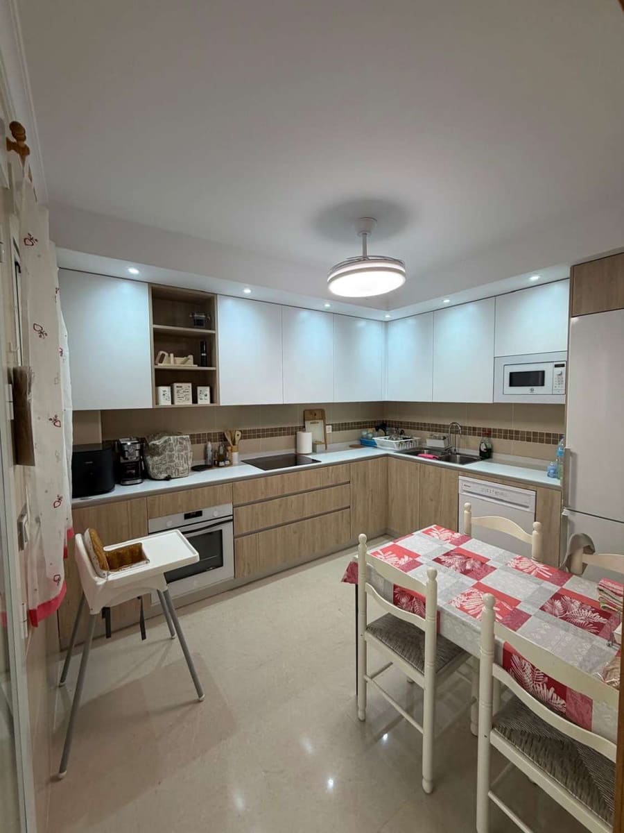 4 bedroom Apartment for sale in Velez-Rubio with garage - € 170,000 (Ref: 9926805)
