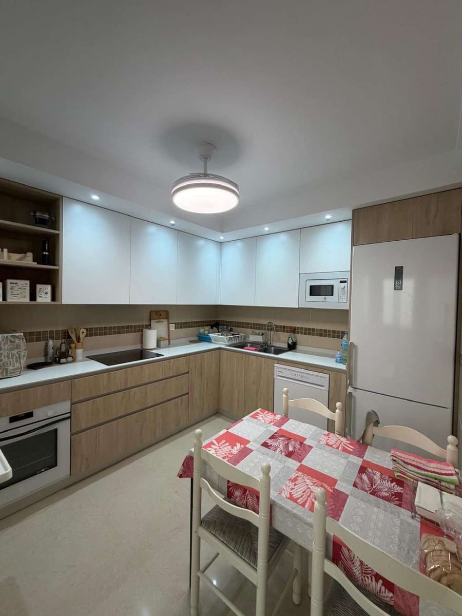 4 bedroom Apartment for sale in Velez-Rubio with garage - € 170,000 (Ref: 9926805)