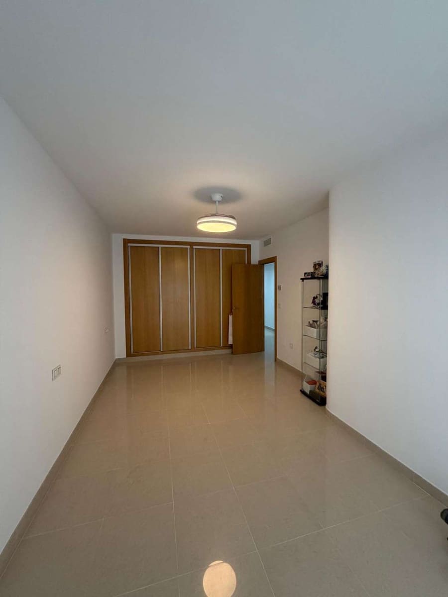 4 bedroom Apartment for sale in Velez-Rubio with garage - € 170,000 (Ref: 9926805)
