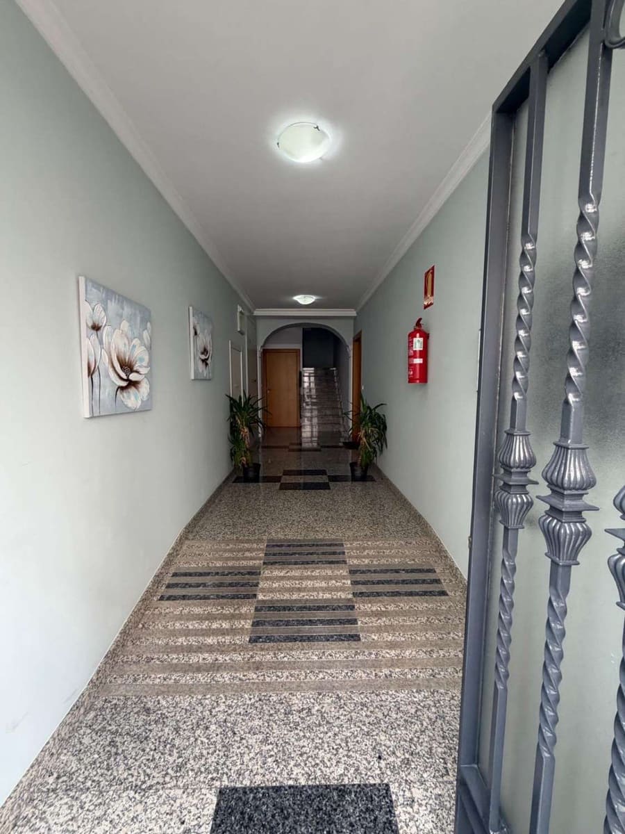 4 bedroom Apartment for sale in Velez-Rubio with garage - € 170,000 (Ref: 9926805)