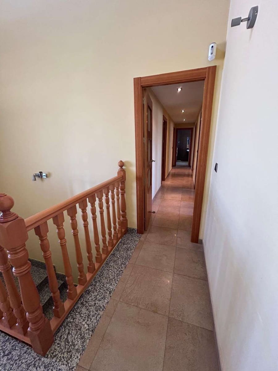 4 bedroom Finca/Country House for sale in Lorca - € 390,000 (Ref: 9926808)