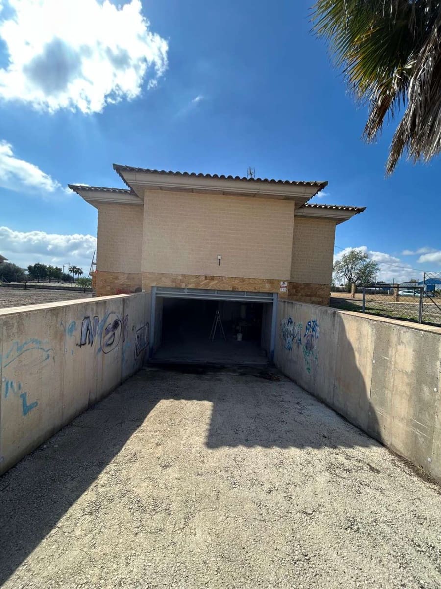 4 bedroom Finca/Country House for sale in Lorca - € 390,000 (Ref: 9926808)