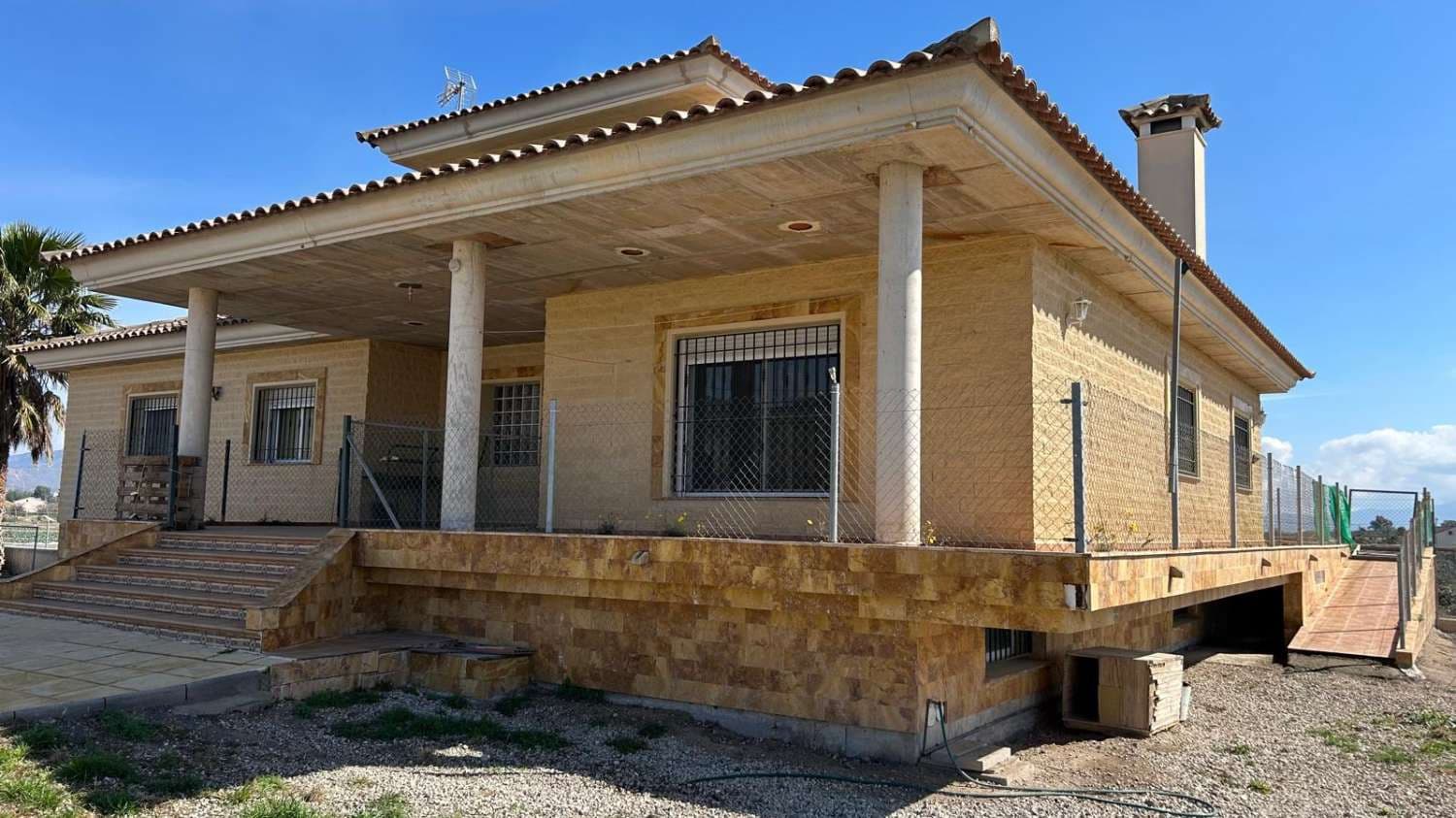 4 bedroom Finca/Country House for sale in Lorca - € 390,000 (Ref: 9926808)