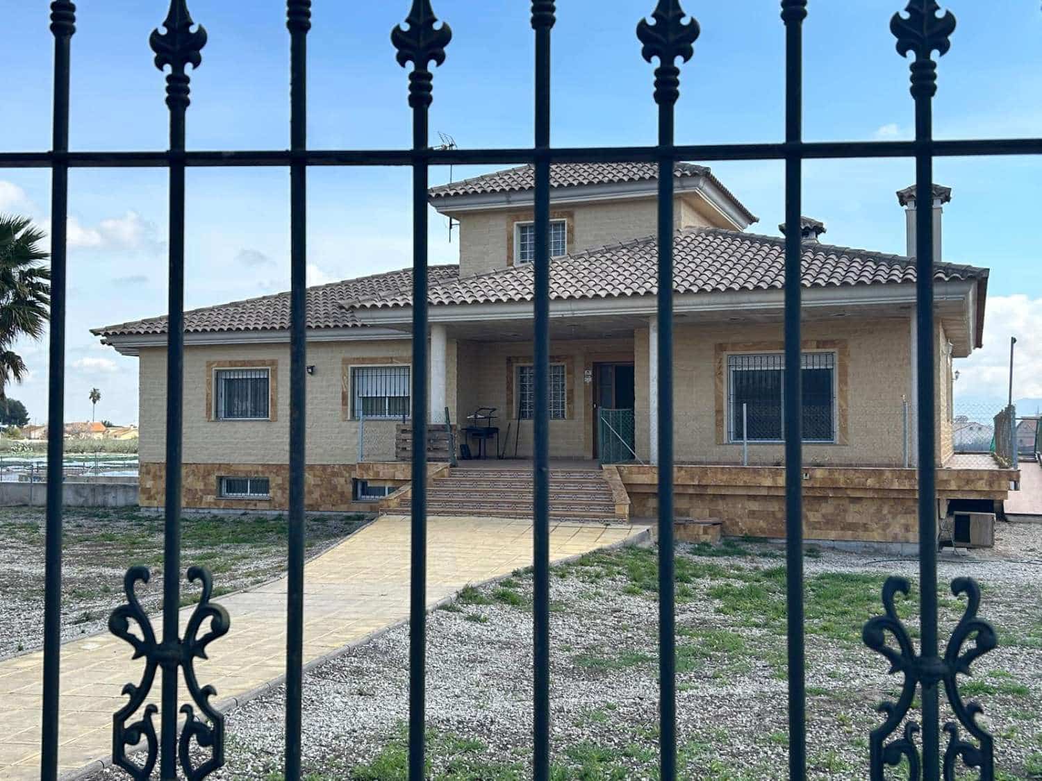 4 bedroom Finca/Country House for sale in Lorca - € 390,000 (Ref: 9926808)