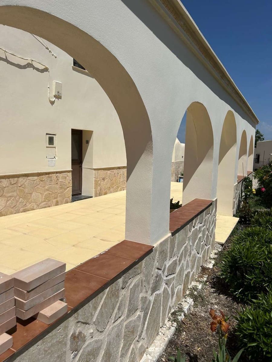 7 bedroom Villa for sale in Velez-Blanco with pool - € 499,950 (Ref: 9966157)