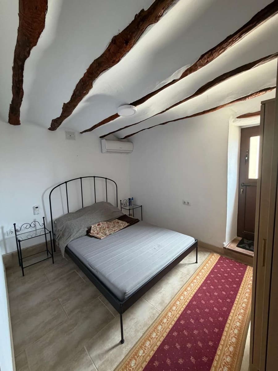 7 bedroom Villa for sale in Velez-Blanco with pool - € 499,950 (Ref: 9966157)