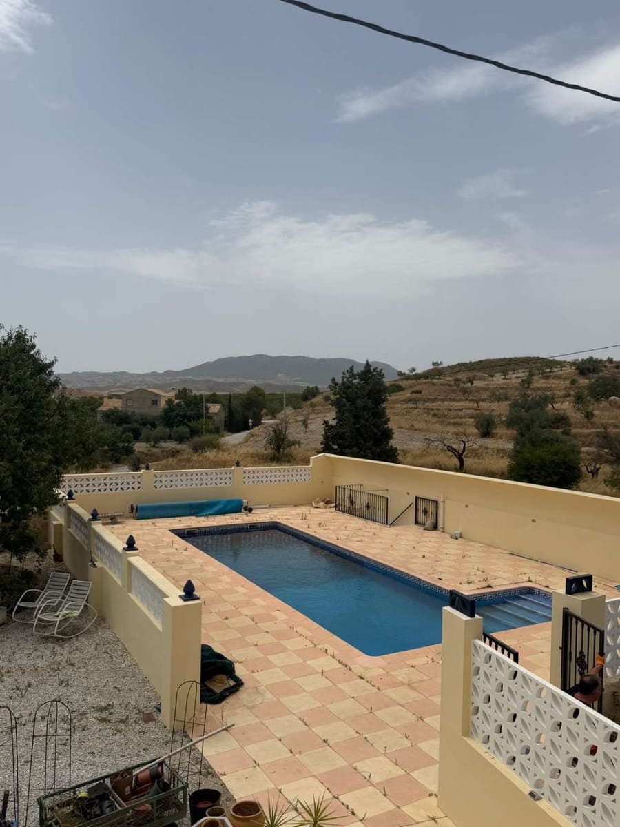 7 bedroom Villa for sale in Velez-Blanco with pool - € 499,950 (Ref: 9966157)