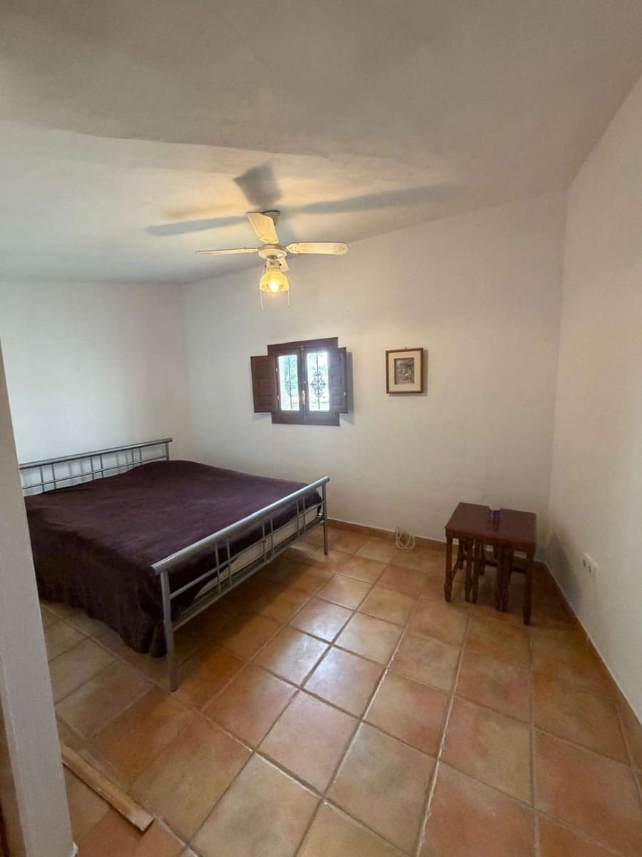 7 bedroom Villa for sale in Velez-Blanco with pool - € 499,950 (Ref: 9966157)