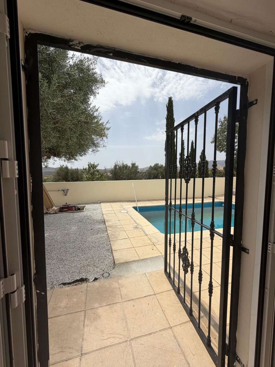 7 bedroom Villa for sale in Velez-Blanco with pool - € 499,950 (Ref: 9966157)