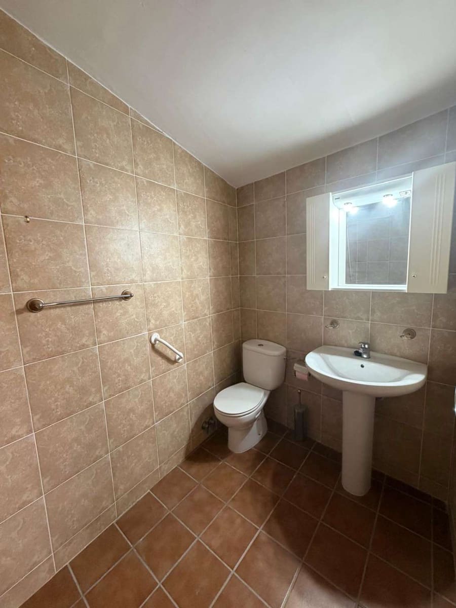 7 bedroom Villa for sale in Velez-Blanco with pool - € 499,950 (Ref: 9966157)