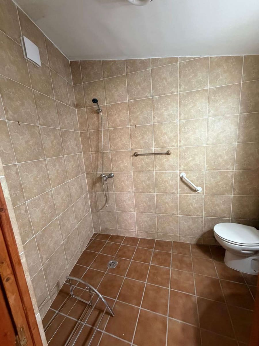 7 bedroom Villa for sale in Velez-Blanco with pool - € 499,950 (Ref: 9966157)