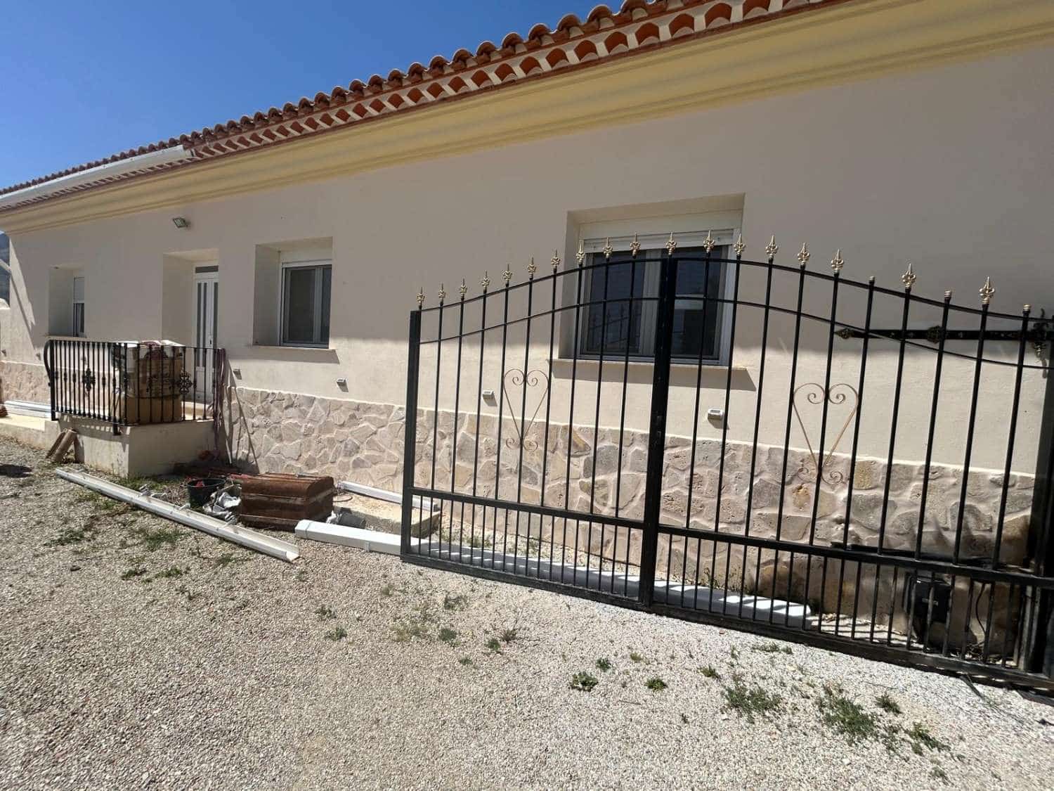 7 bedroom Villa for sale in Velez-Blanco with pool - € 499,950 (Ref: 9966157)